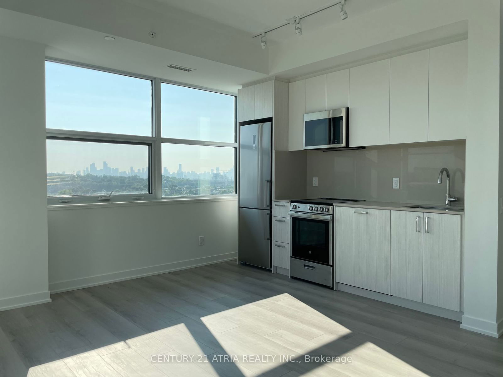 1787 St Clair Ave, unit 1012 for sale