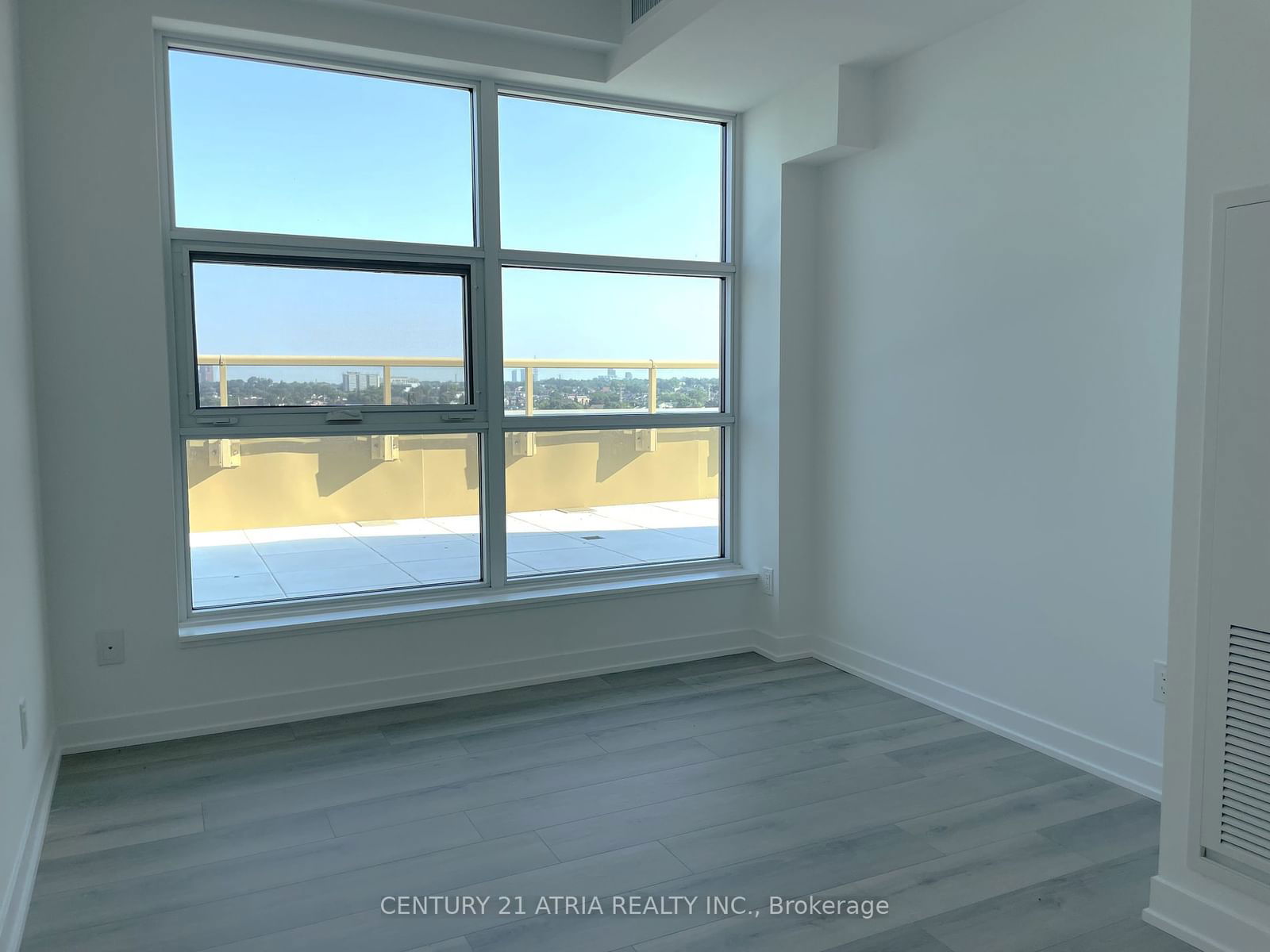 1787 St Clair Ave, unit 1012 for sale - image #14