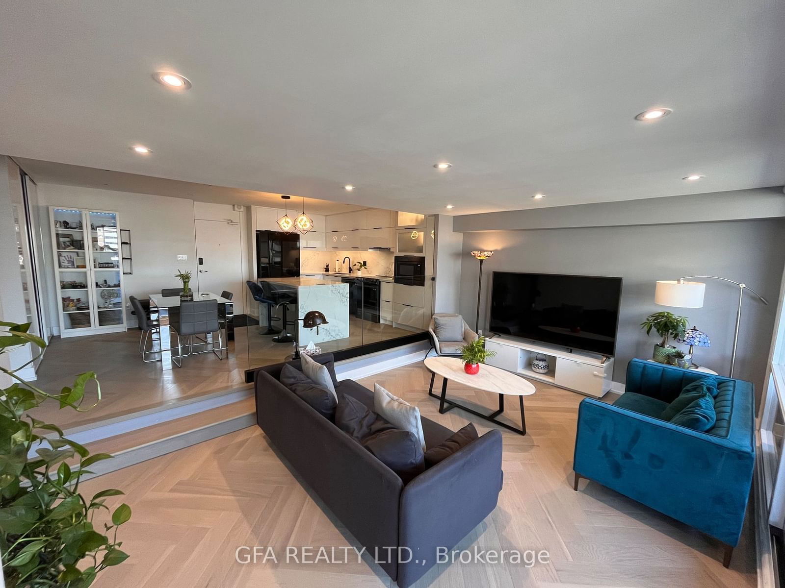 240 Scarlett Rd, unit 1710 for sale - image #6