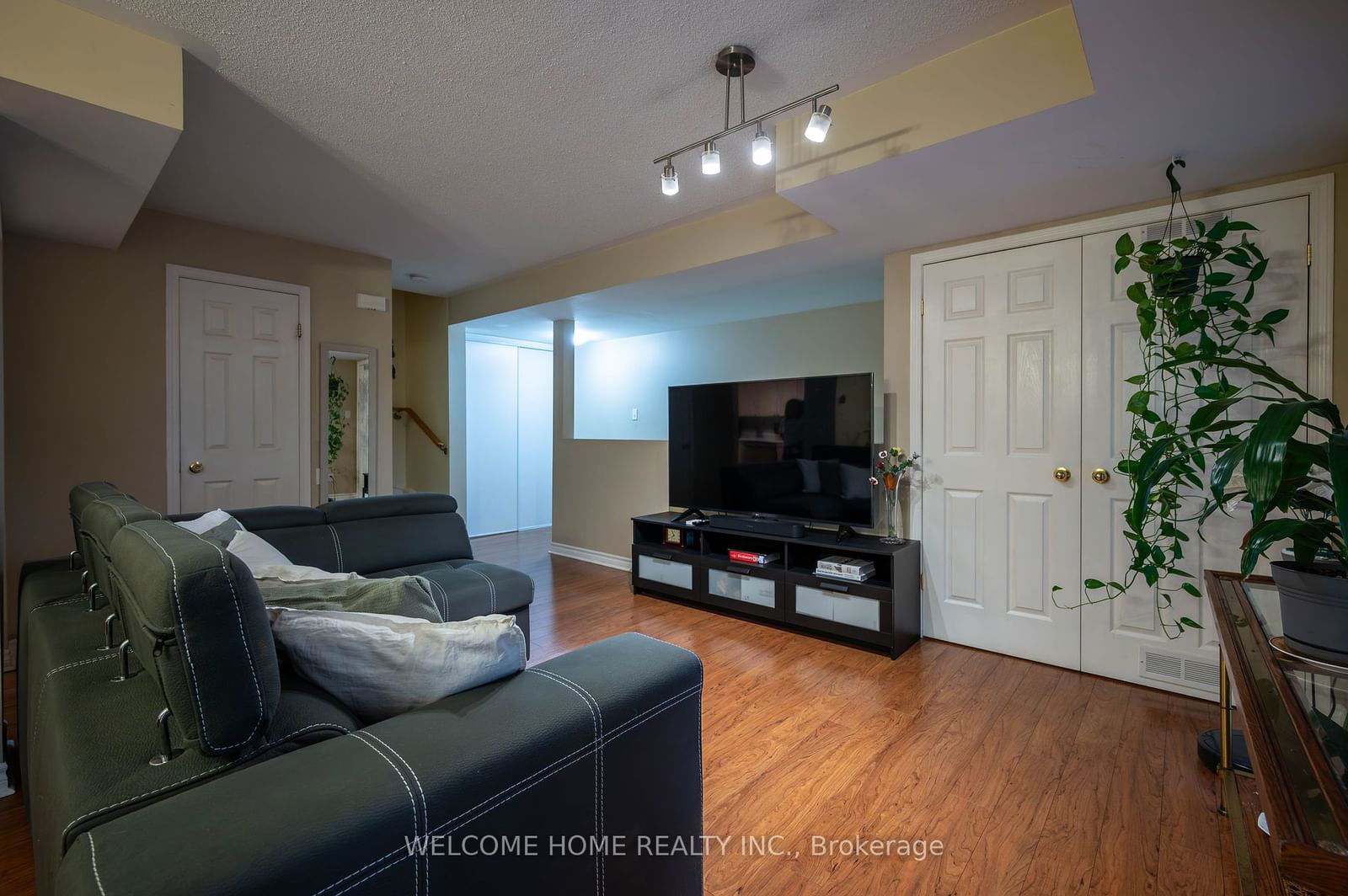 64 Sidney Belsey Cres, unit 303 for sale - image #4