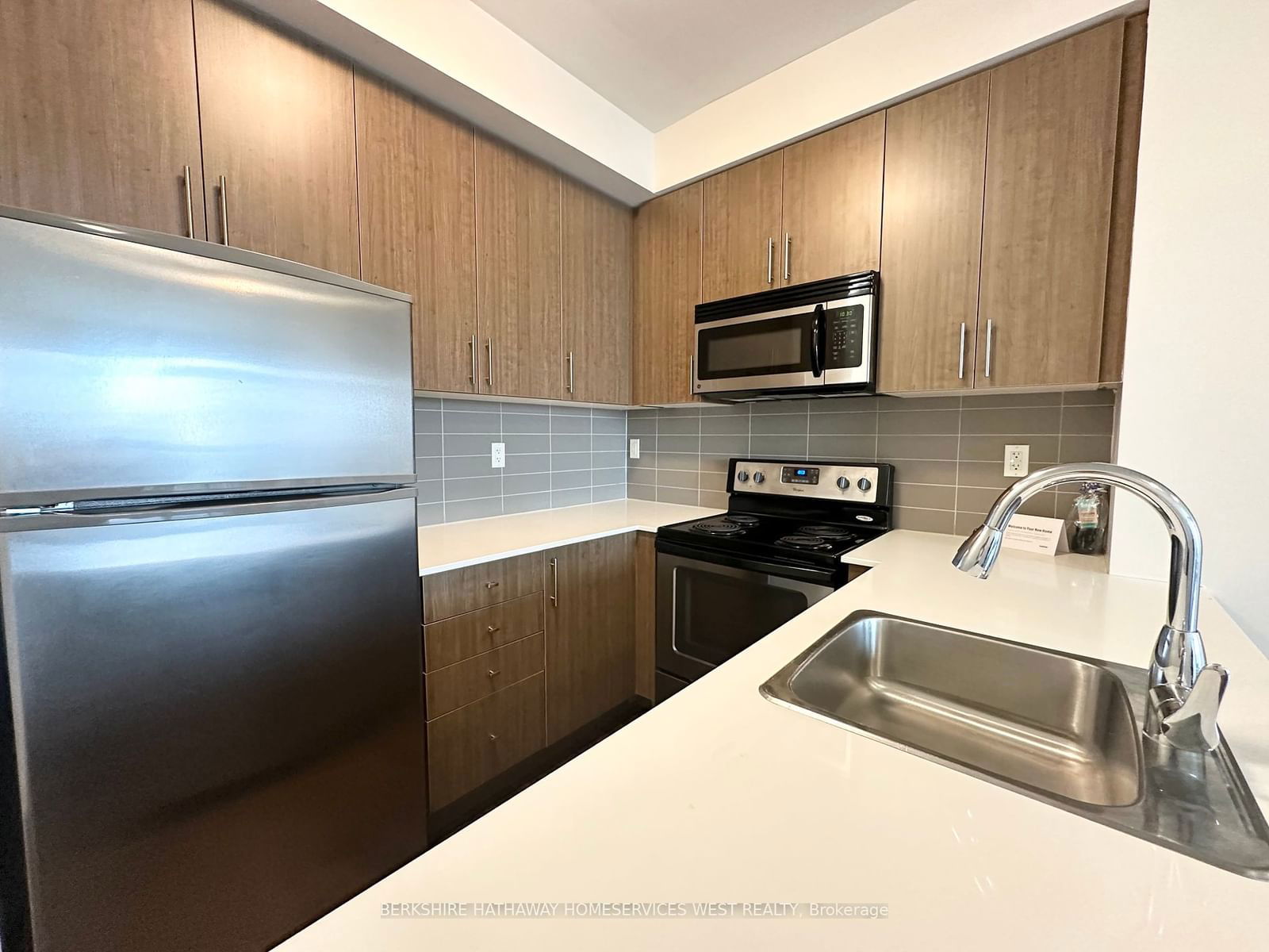 188 Clark Blvd, unit 1401 for rent - image #4