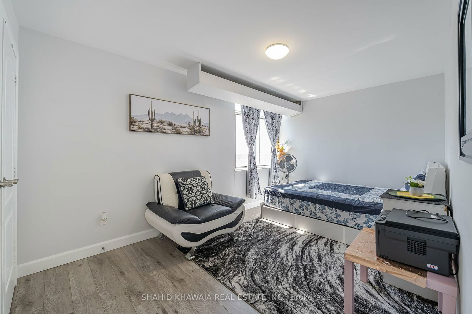 3100 Kirwin Ave, unit 1802 for sale