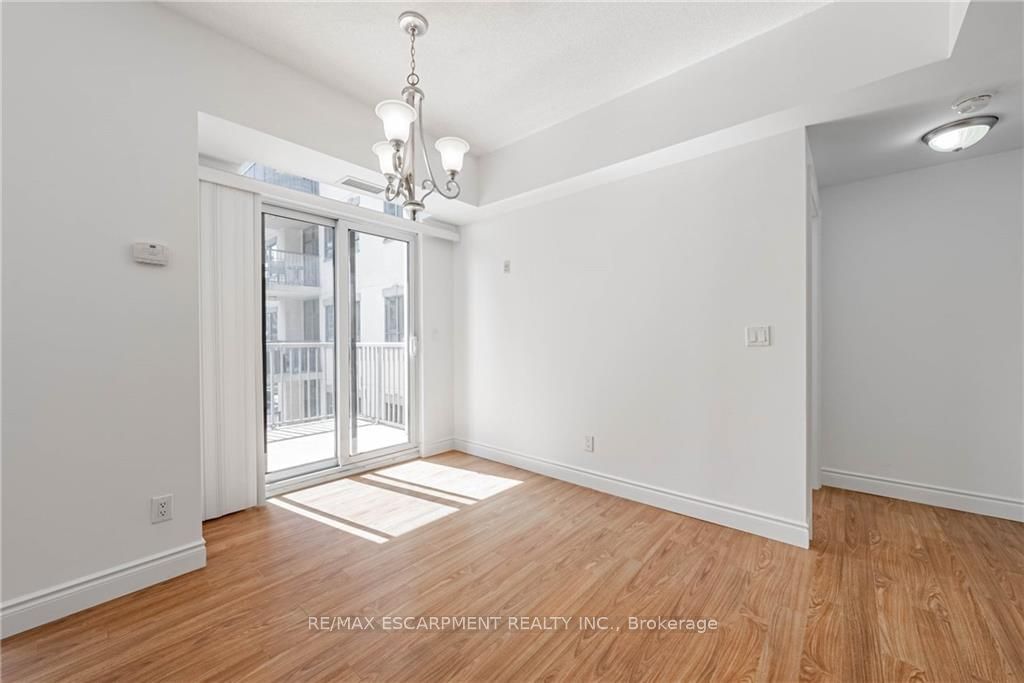 399 Elizabeth St, unit 608 for sale - image #10