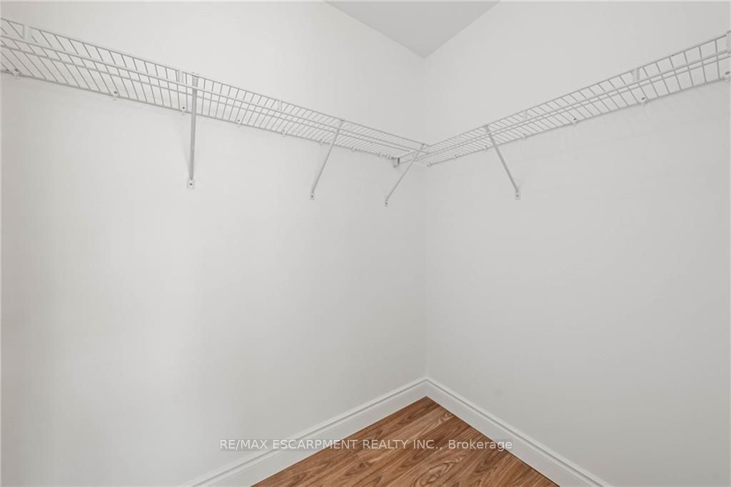 399 Elizabeth St, unit 608 for sale - image #17