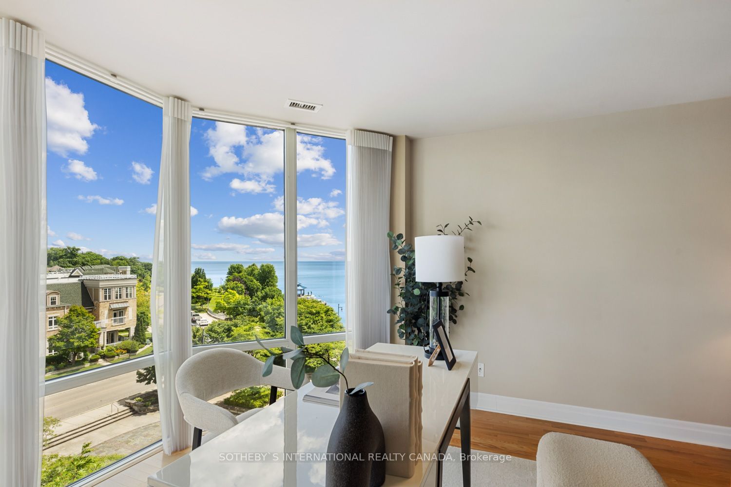 65 Port St E, unit 512 for sale - image #10