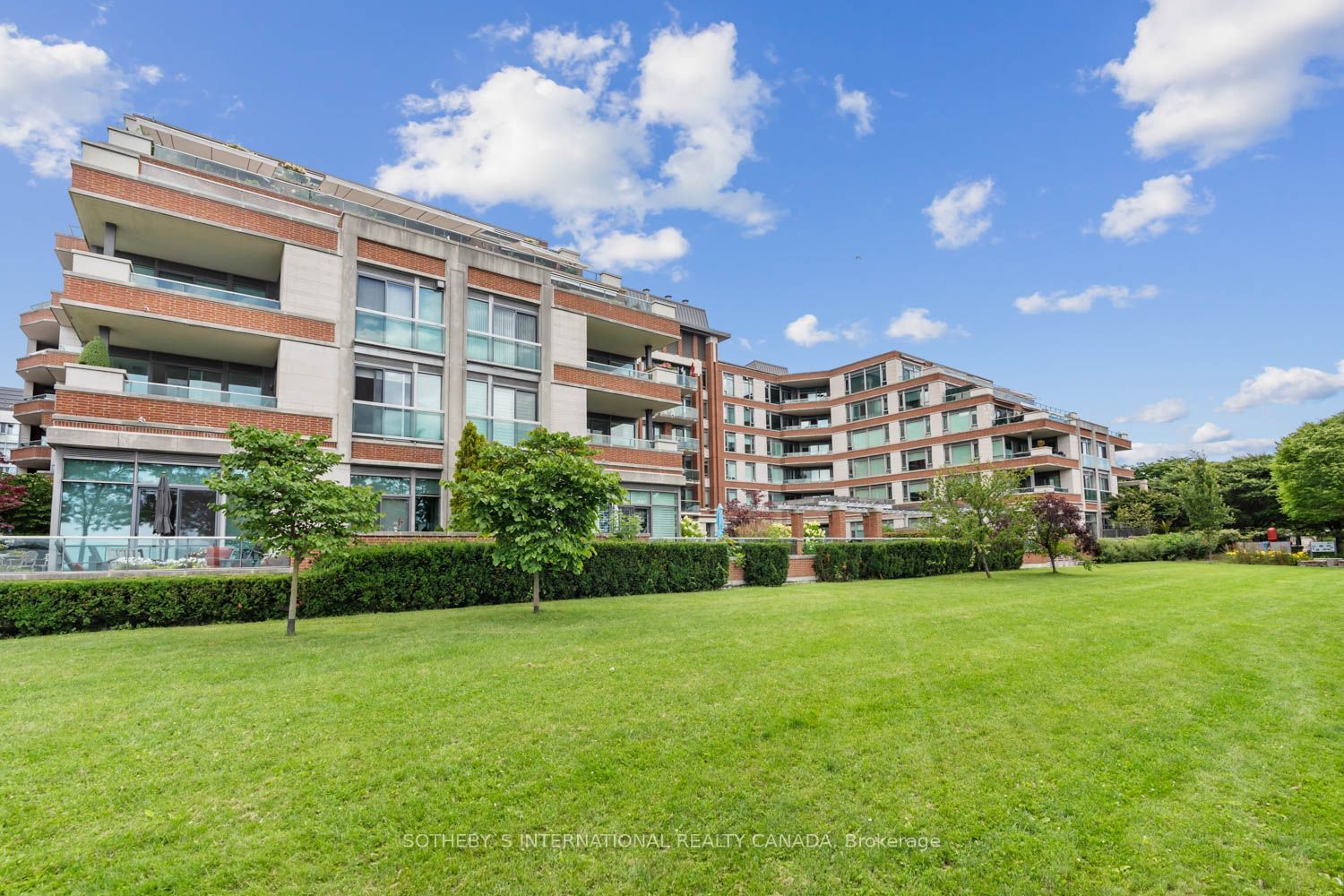 The Regatta Condos, Mississauga, Toronto