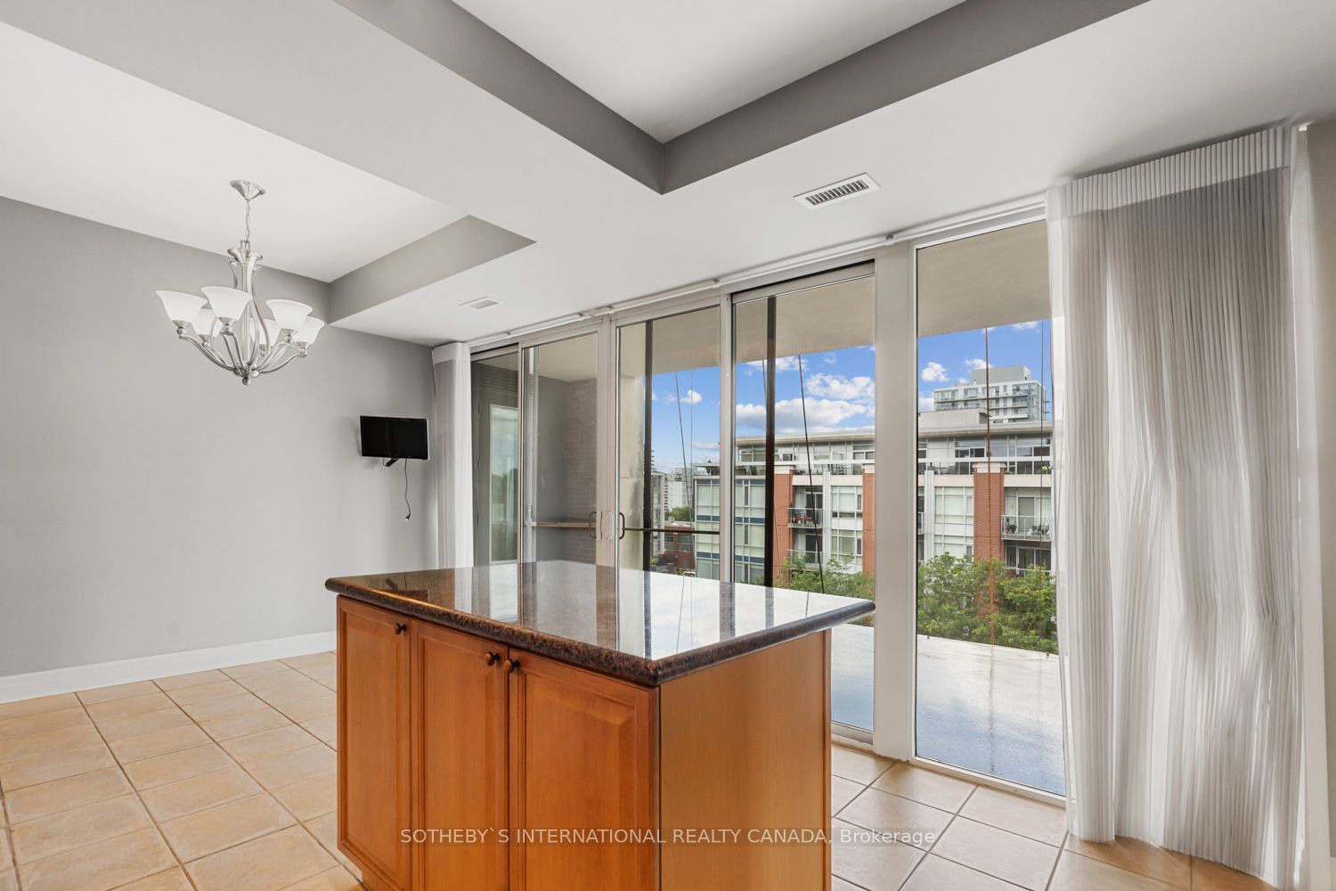 65 Port St E, unit 512 for sale - image #21