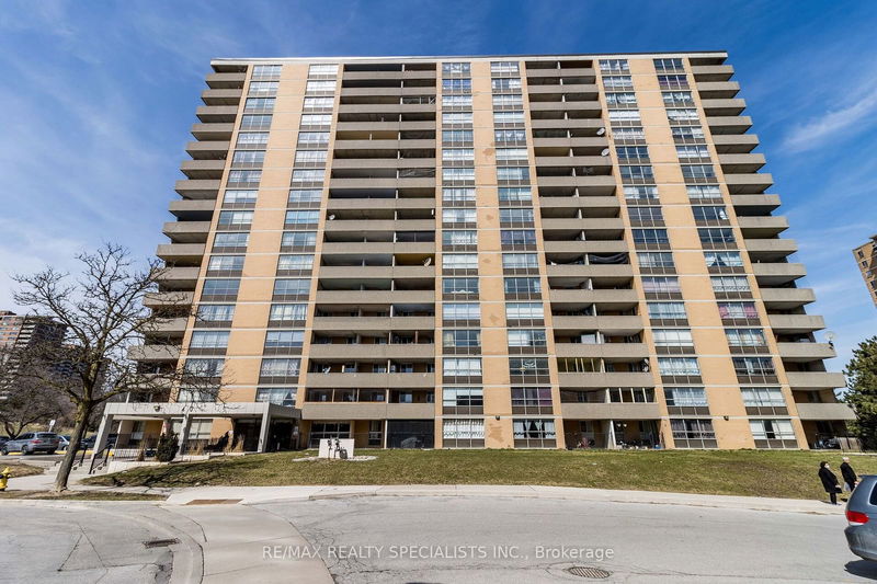 40 Panorama Crt, unit 707 for sale