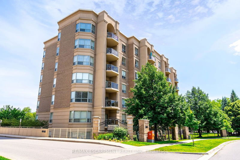 2085 Amherst Heights Dr, unit 501 for sale - image #1