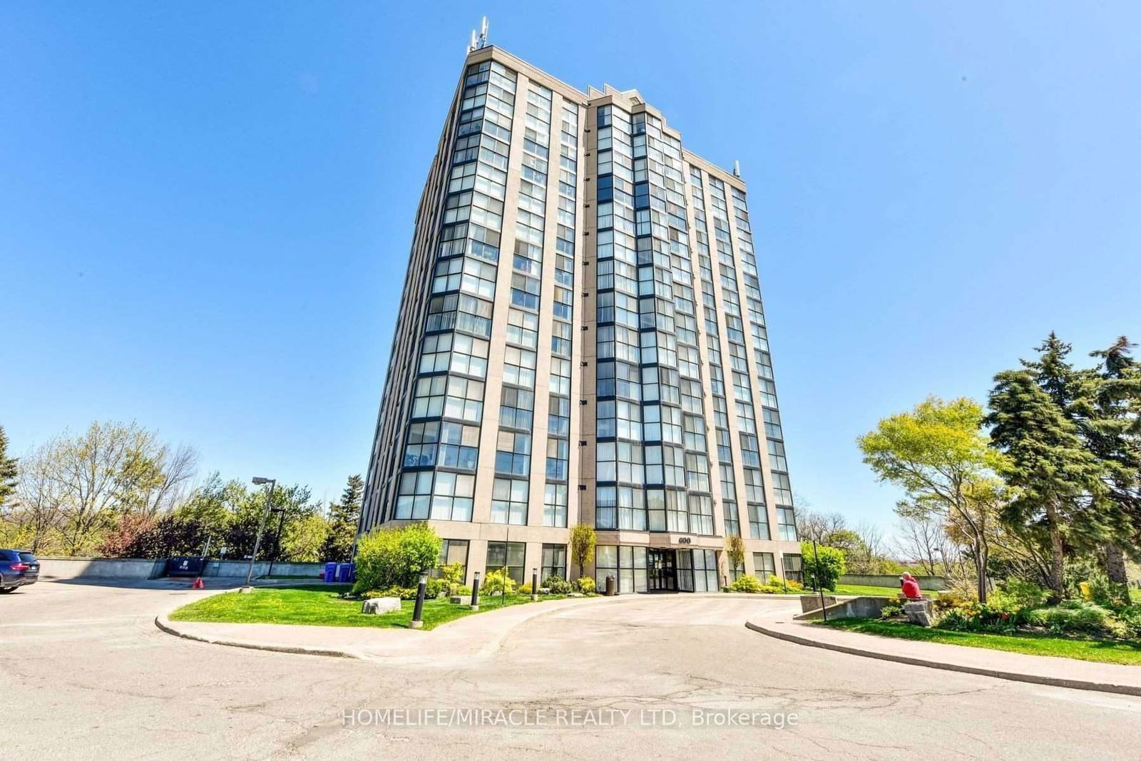 600 Rexdale Blvd, unit Lph2 for sale