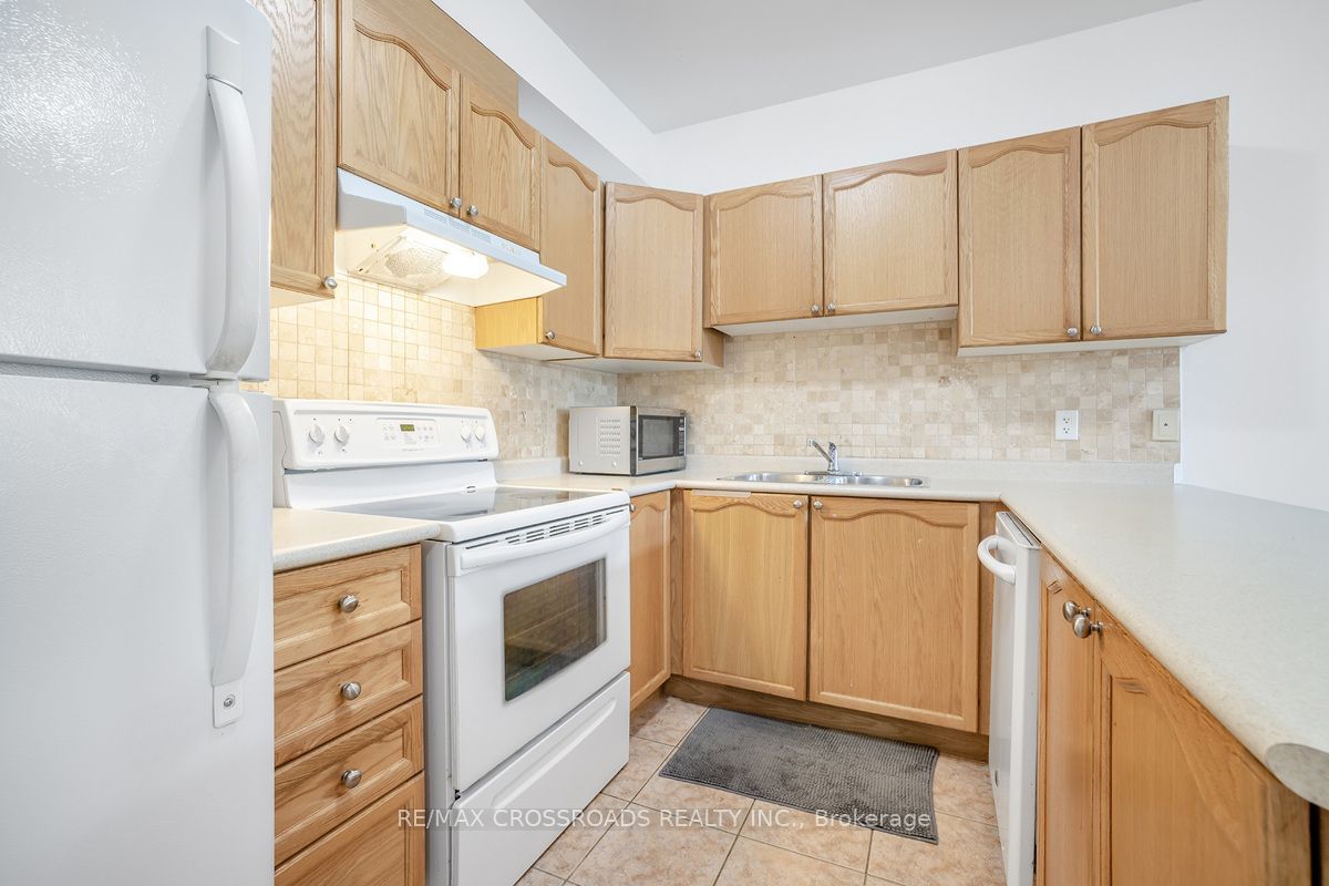 38 Gibson Ave, unit 19 for sale