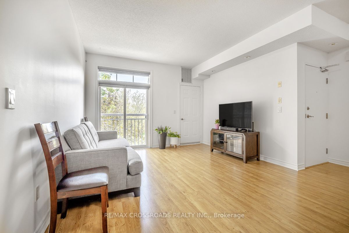 38 Gibson Ave, unit 19 for sale