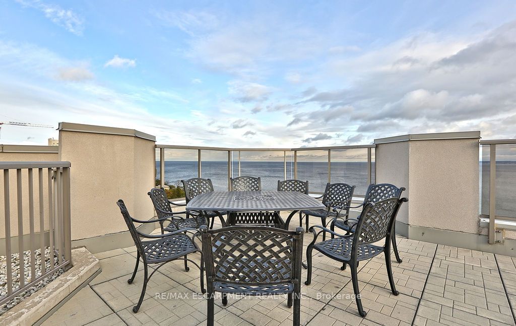 1477 Lakeshore Rd, unit 301 for sale - image #31