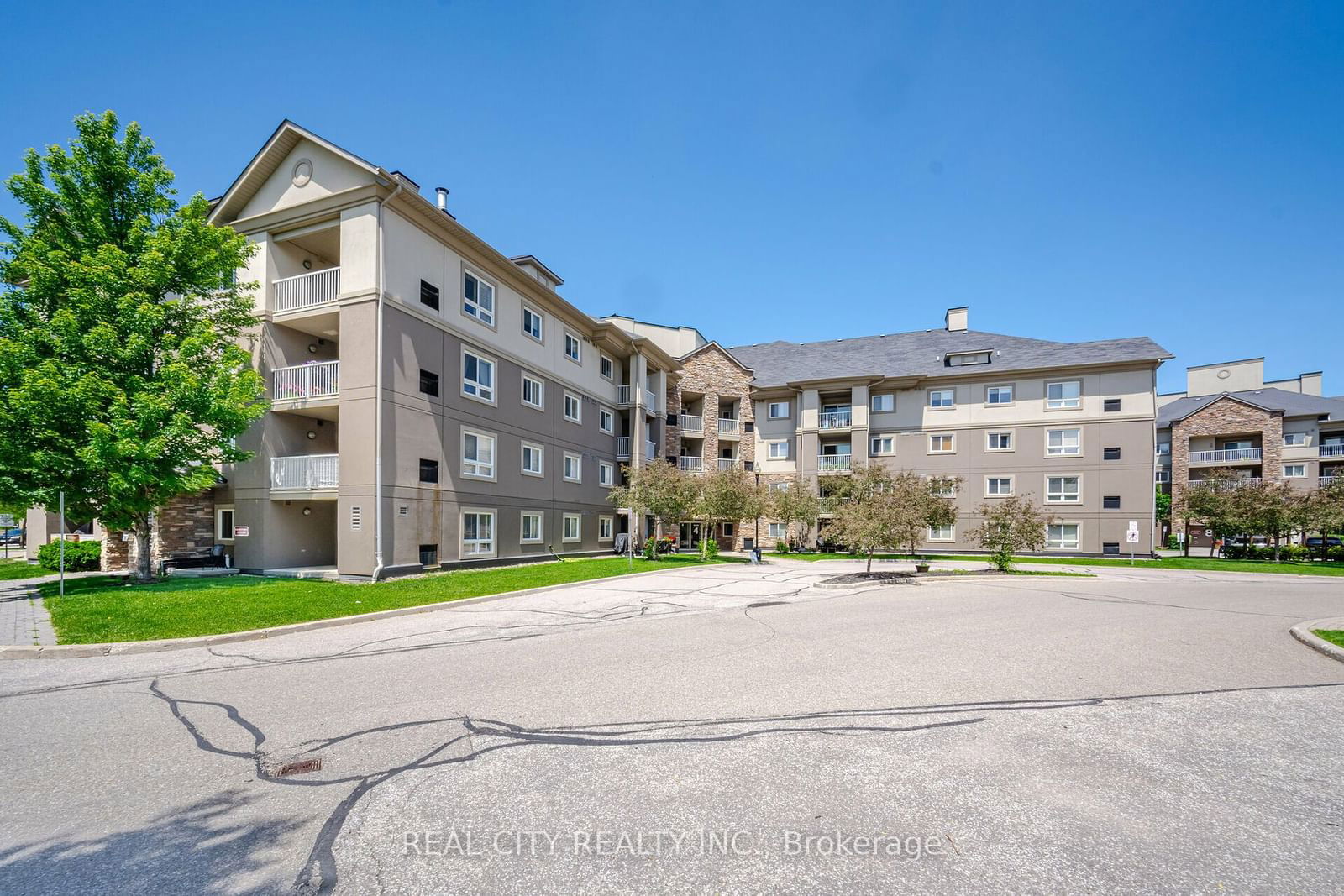 4 Dayspring Circ, unit 3406 for rent - image #23