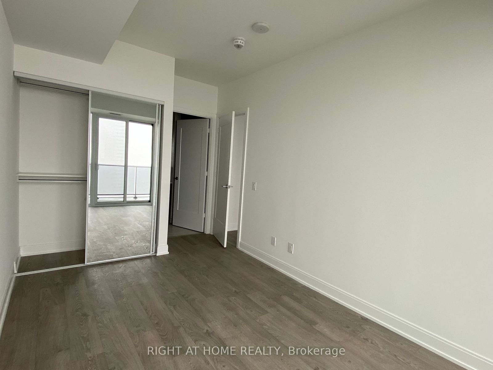 70 ANNIE CRAIG Dr, unit 1710 for rent - image #8