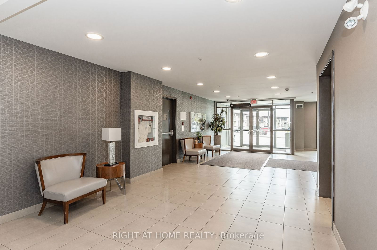 5020 Corporate Dr, unit 107 for rent - image #9