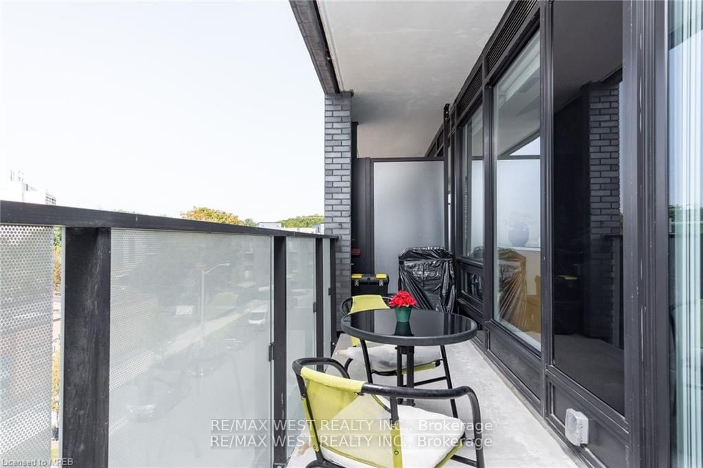 4208 Dundas St W, unit 315 for sale - image #17