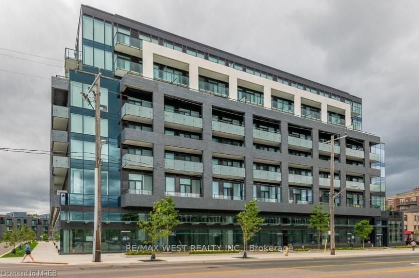 4208 Dundas St W, unit 315 for sale