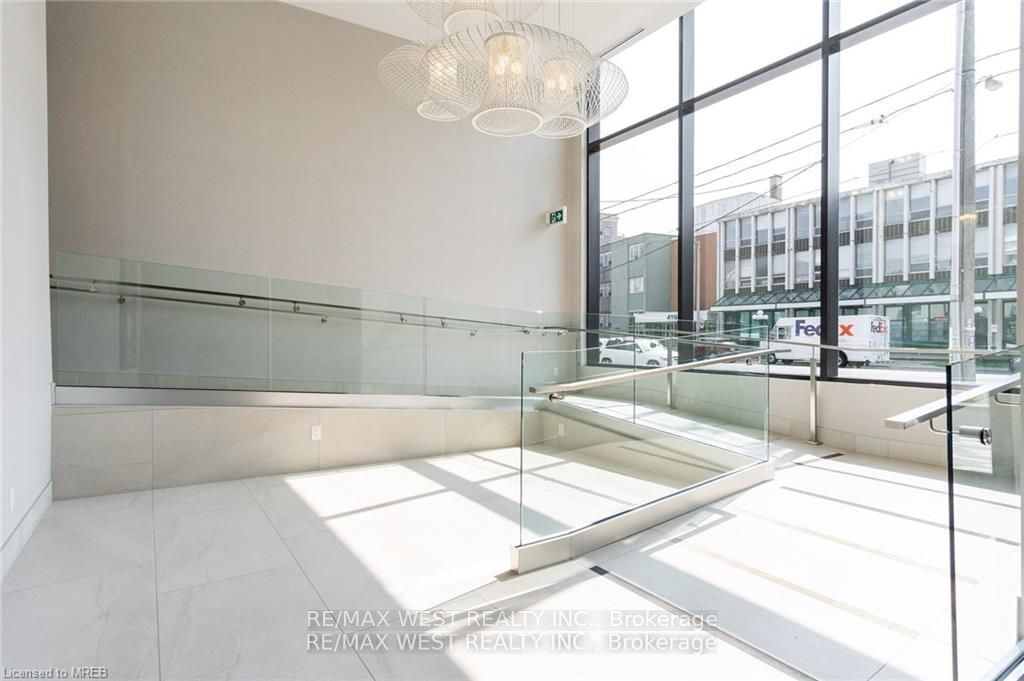 4208 Dundas St W, unit 315 for sale - image #36