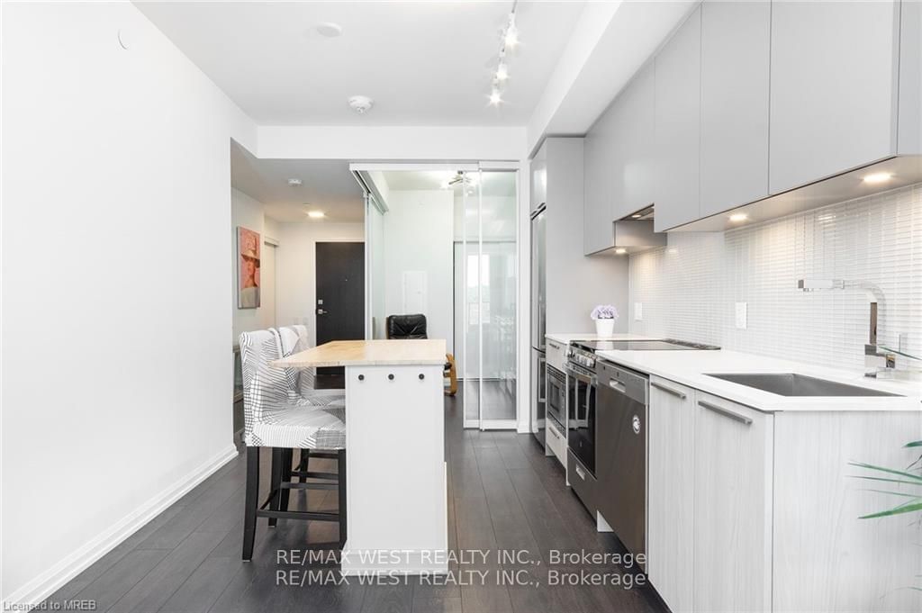 4208 Dundas St W, unit 315 for sale - image #6