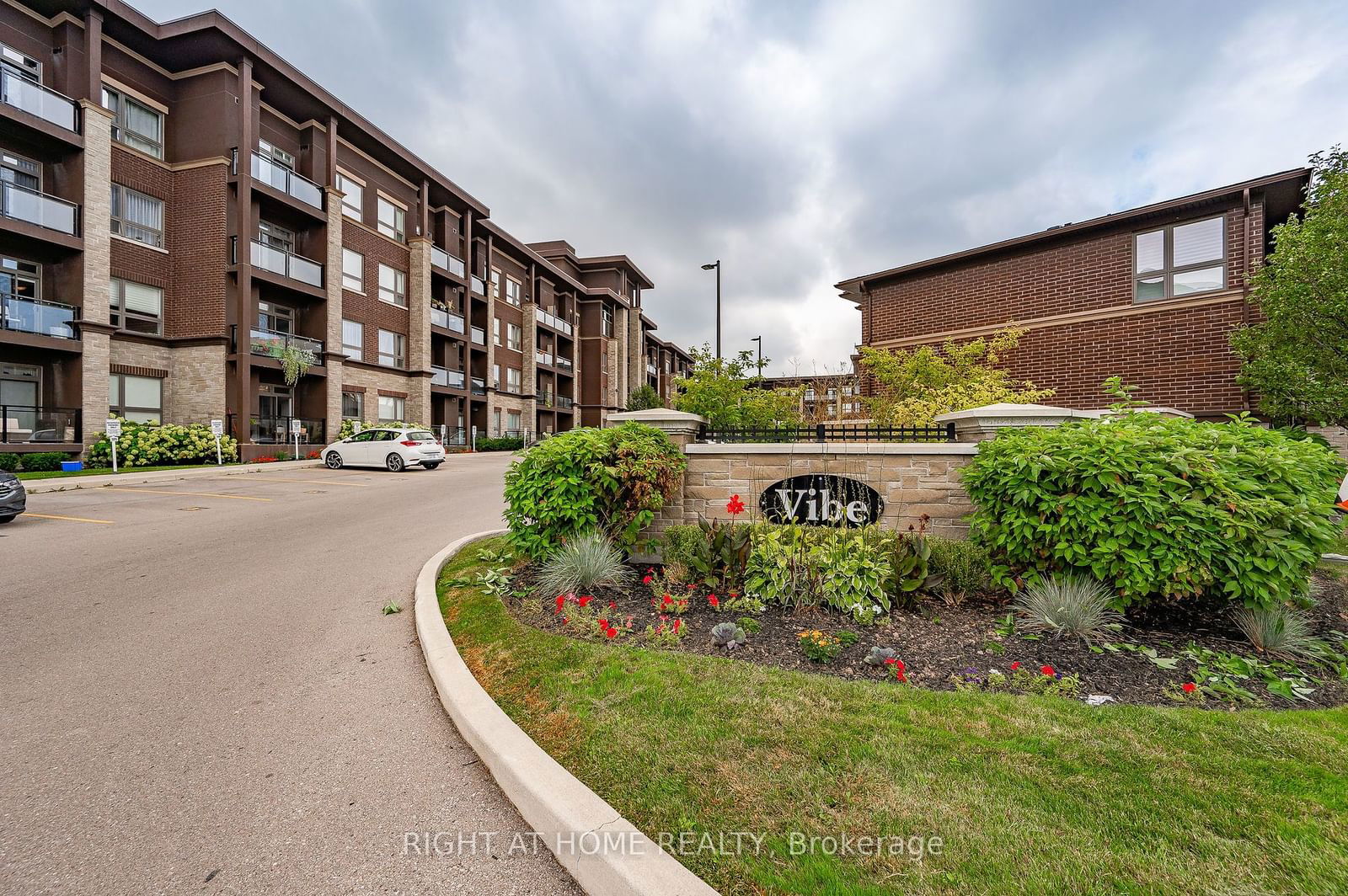 5020 Corporate Dr, unit 403 for rent - image #2