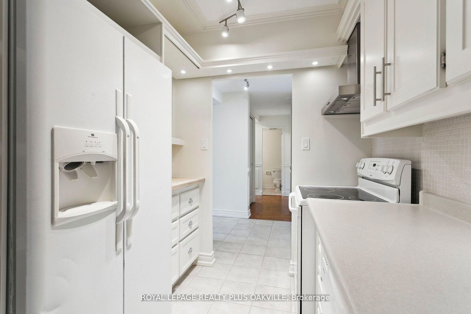 714 The West Mall W, unit 909 for sale - image #19