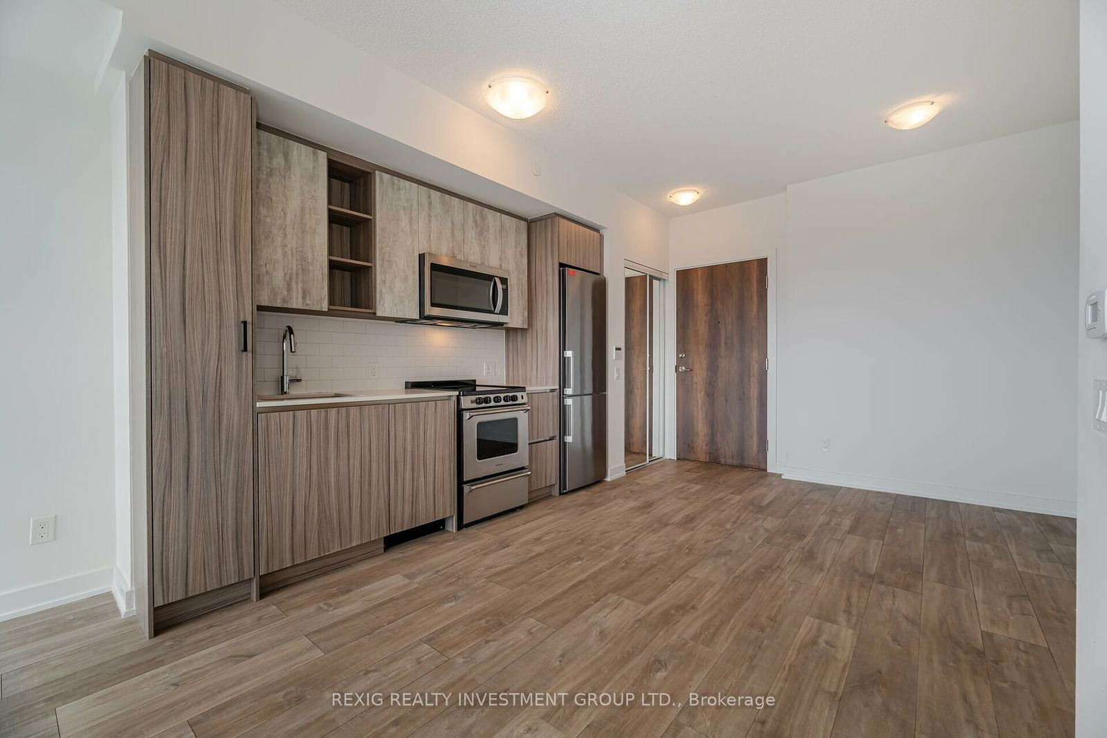 251 Manitoba St, unit 2701 for sale - image #3