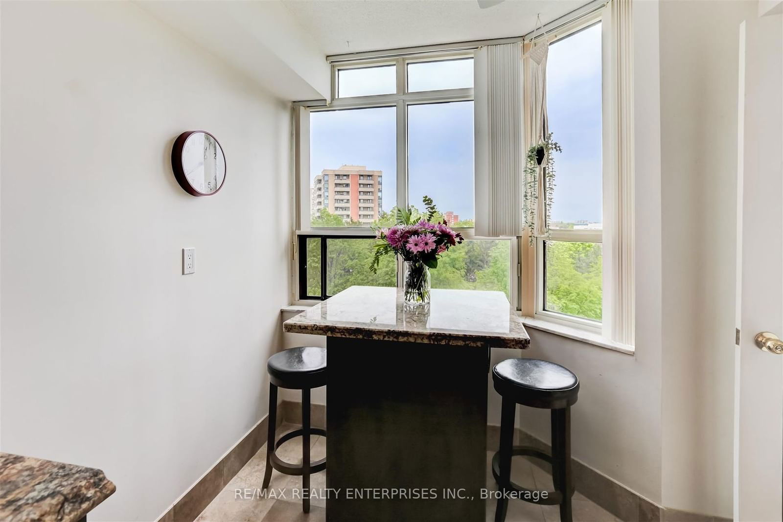 10 Malta Ave, unit 605 for sale - image #20