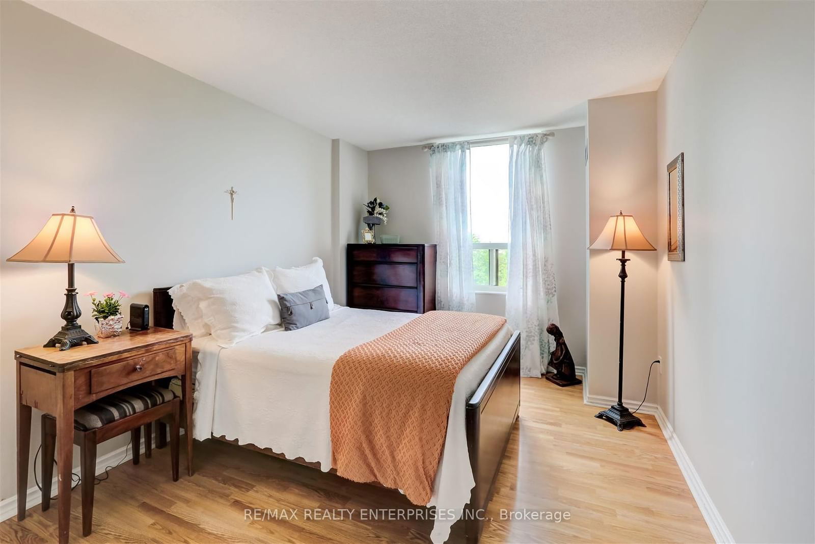 10 Malta Ave, unit 605 for sale - image #21