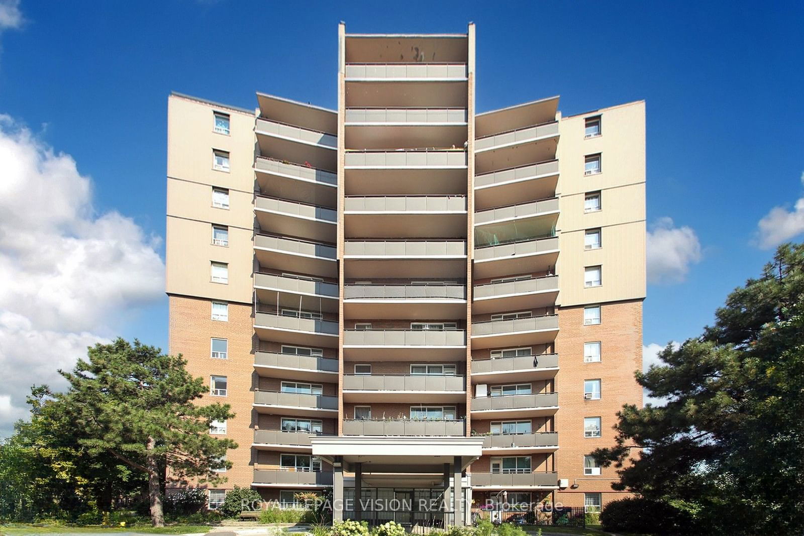 3065 Queen Frederica Dr, unit 202 for sale - image #3