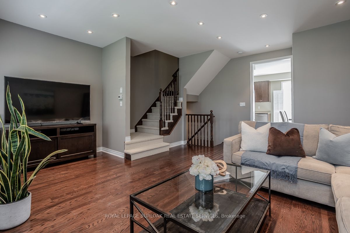 4823 Thomas Alton Boulevard Townhomes, Burlington, Toronto