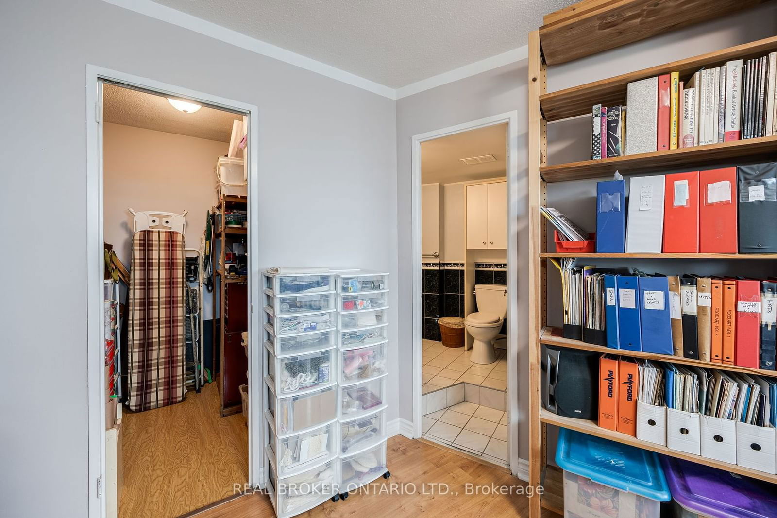 714 The West Mall, unit 412 for sale - image #23