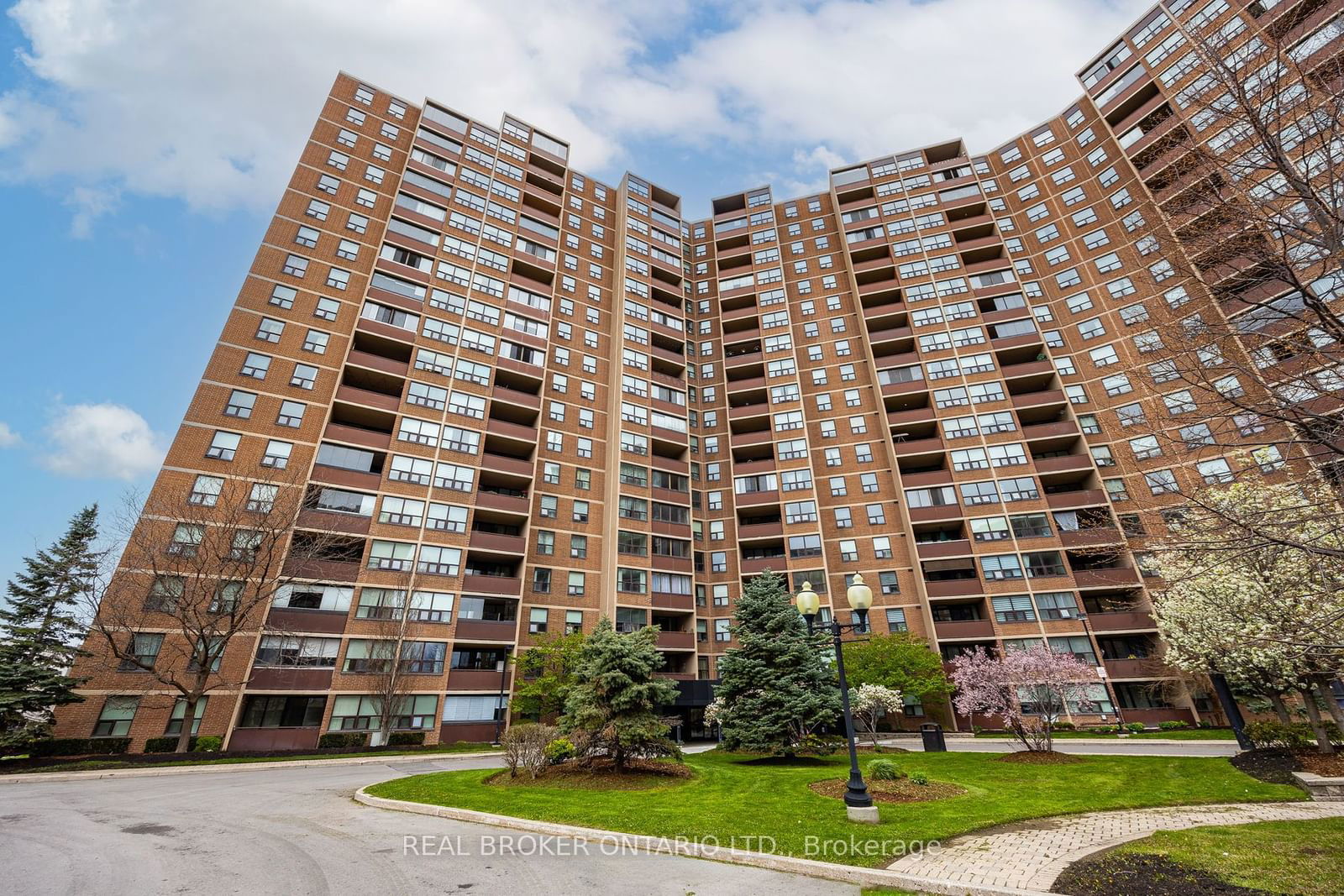 714 The West Mall, unit 412 for sale - image #34