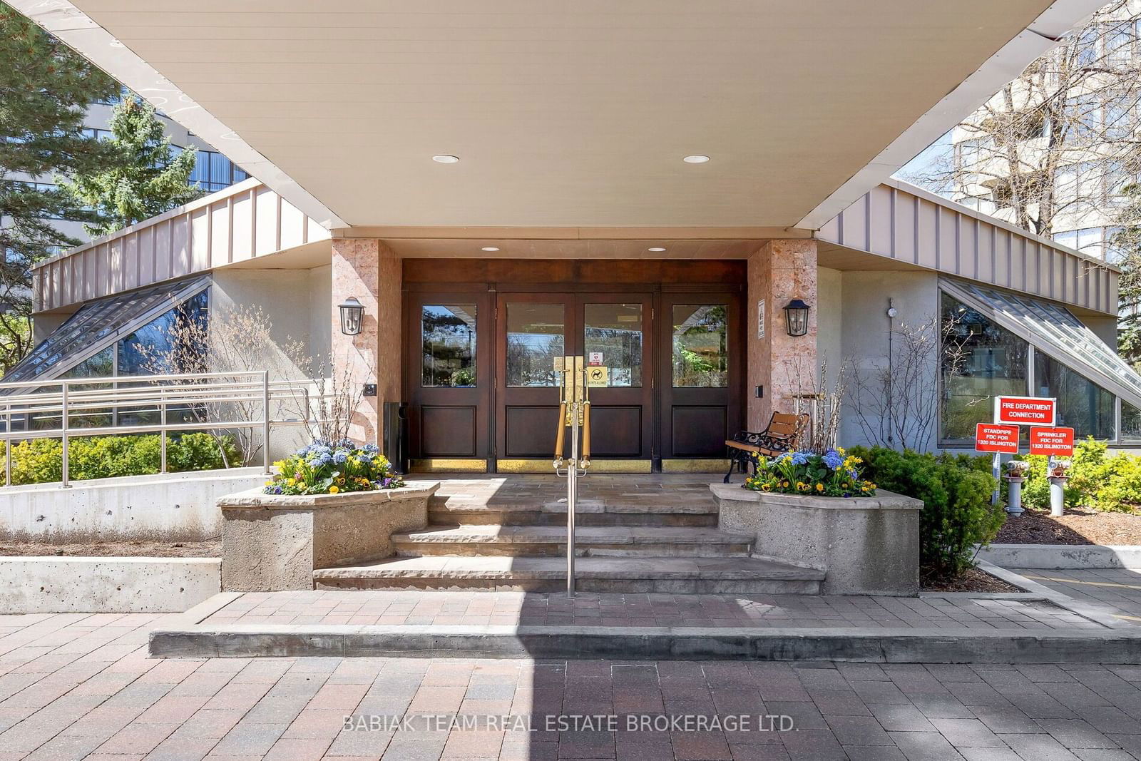 1300 Islington Ave, unit 1701 for rent - image #3