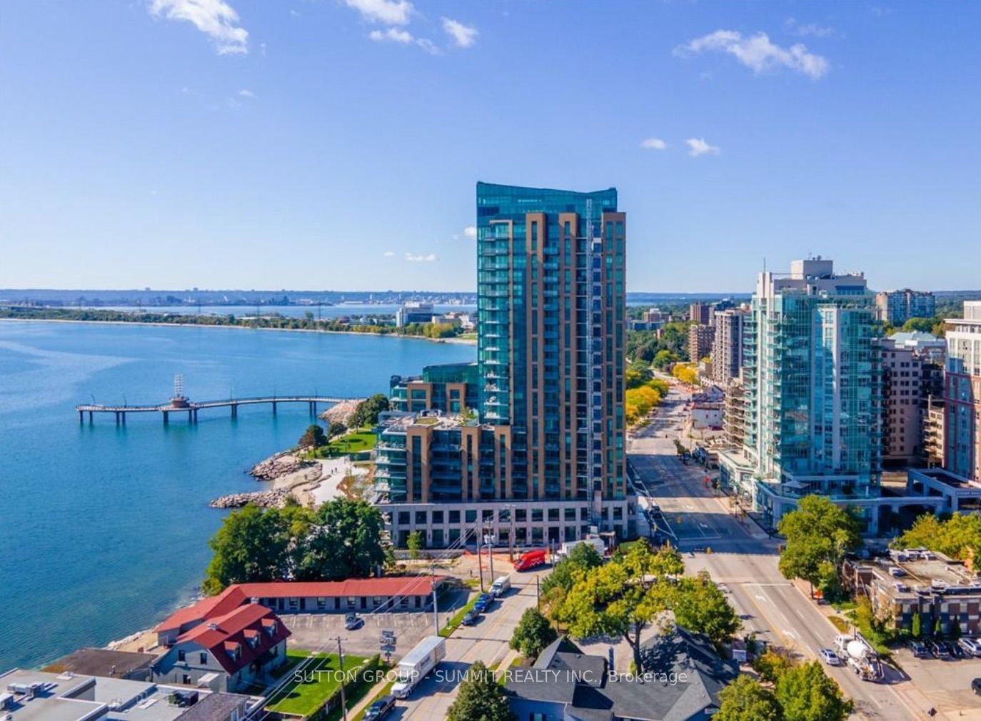 2060 LAKESHORE Rd, unit 404 for sale