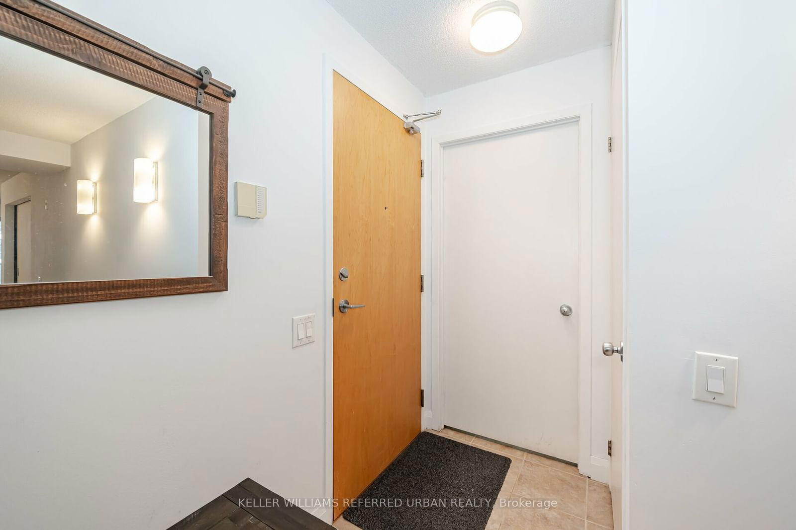 1040 The Queensway Ave, unit 413 for sale - image #5