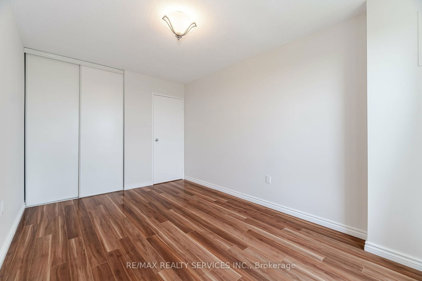 4 Kings Cross Rd, unit 809 for sale - image #23