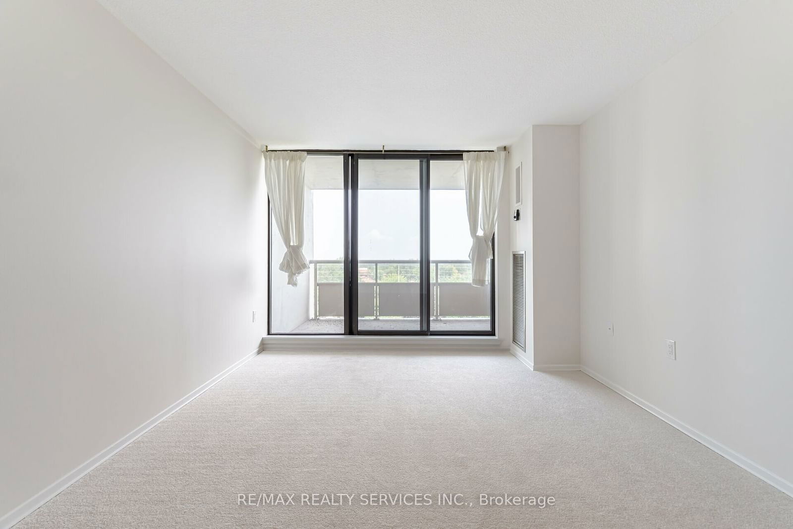 4 Kings Cross Rd, unit 809 for sale - image #8