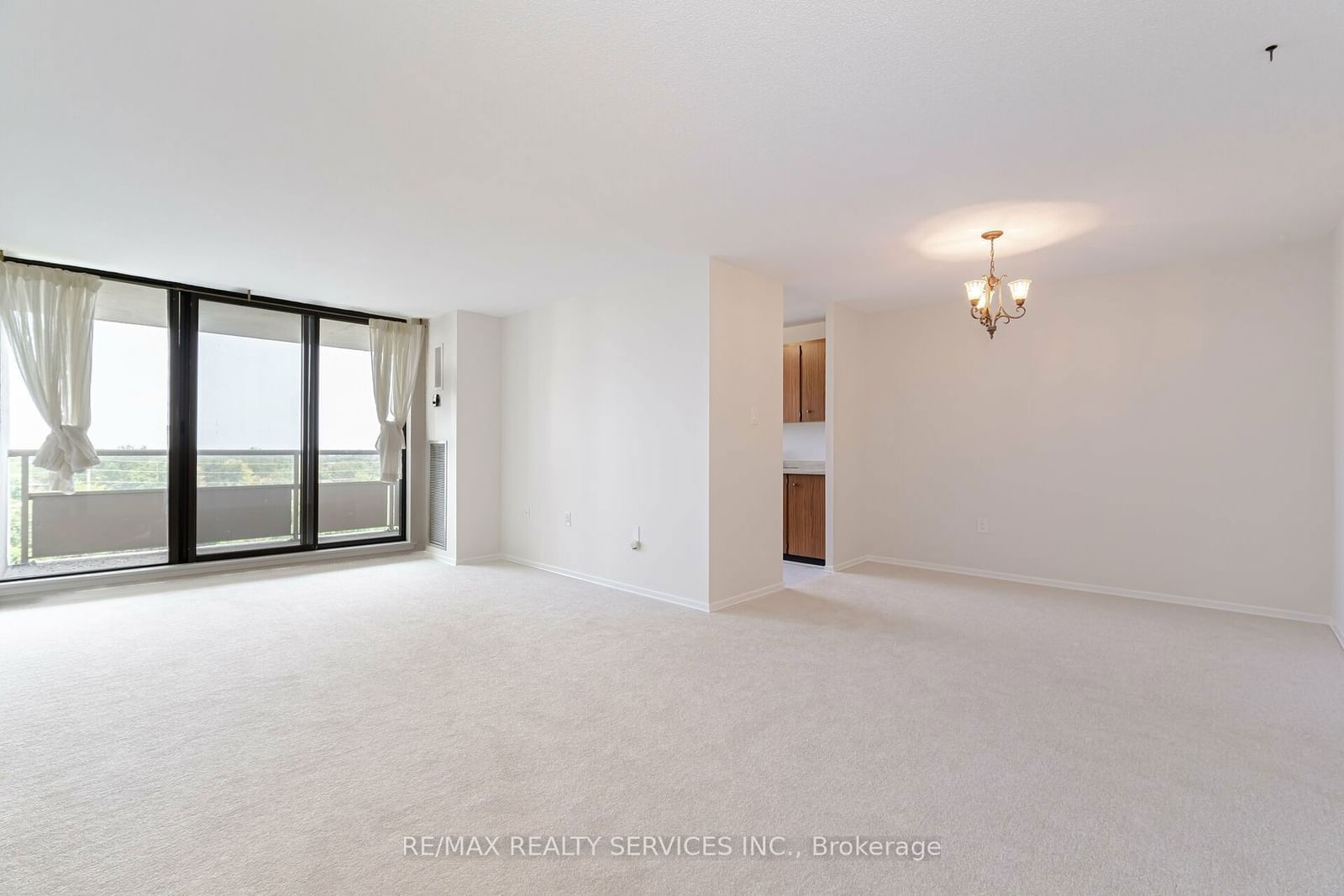 4 Kings Cross Rd, unit 809 for sale - image #9