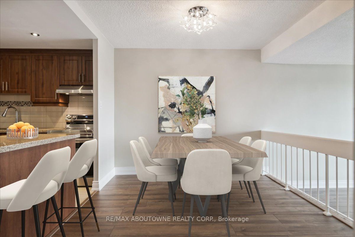 1359 White Oaks Blvd, unit 1006 for sale - image #5