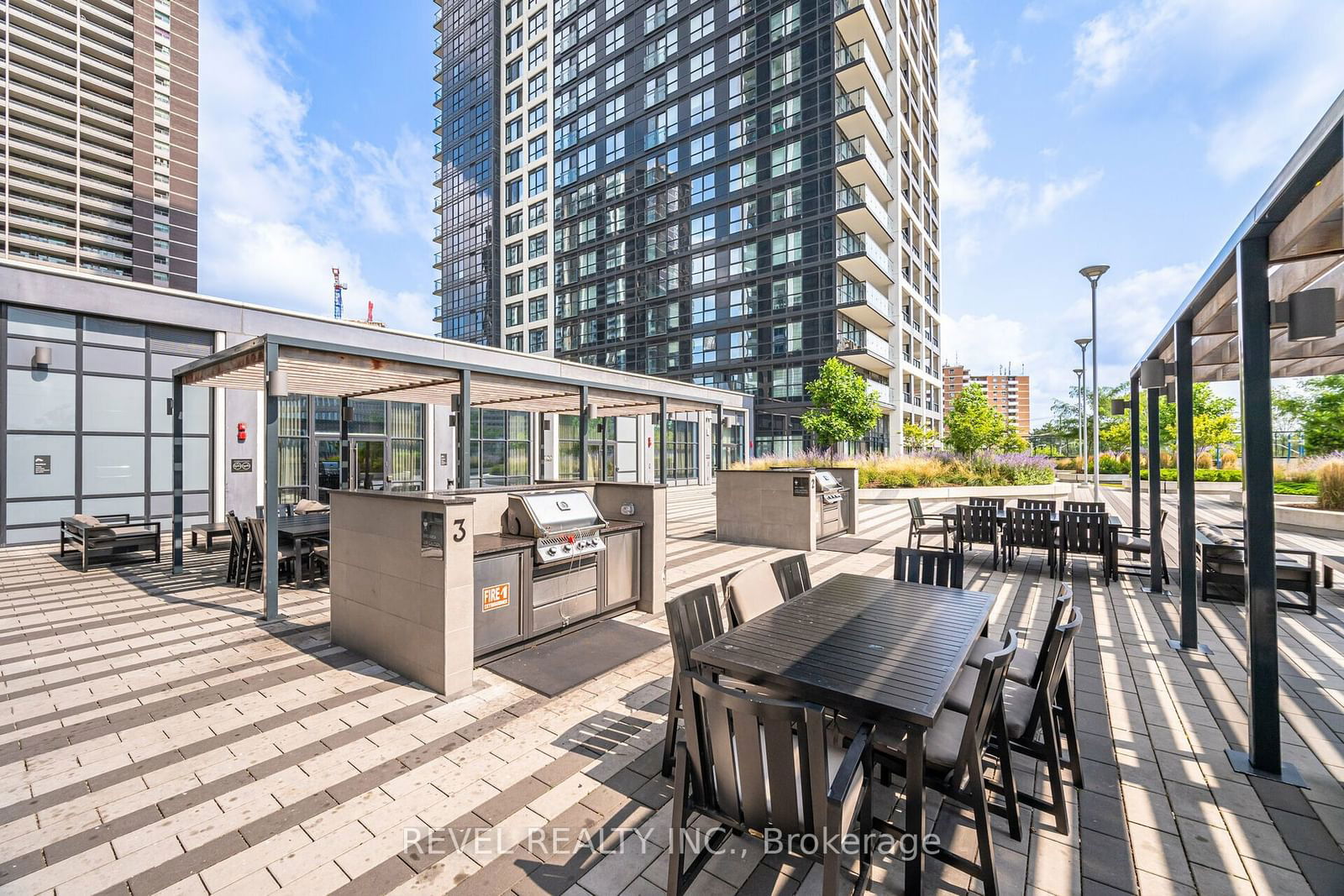 9 Mabelle Ave, unit 725 for sale - image #39