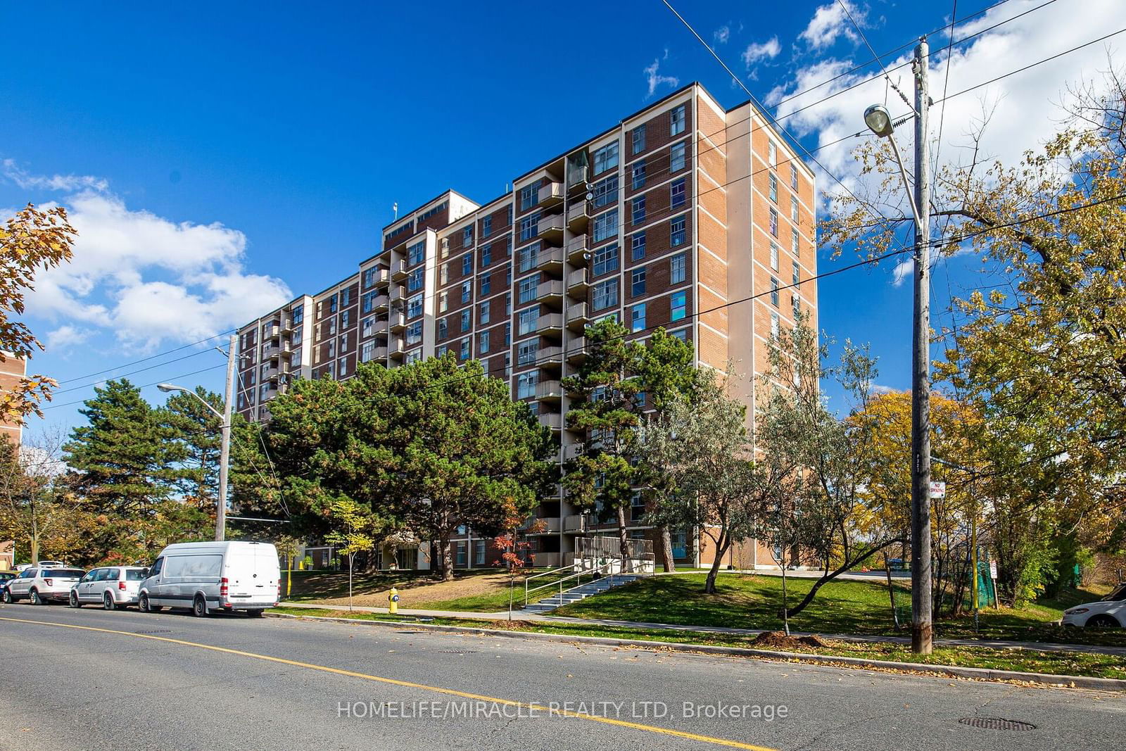 335 Driftwood Ave, unit 1209 for sale