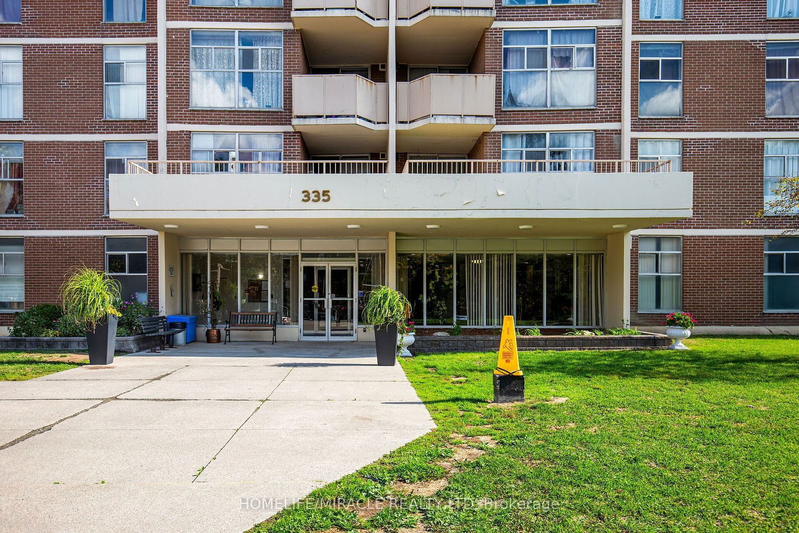 335 Driftwood Ave, unit 1209 for sale - image #3