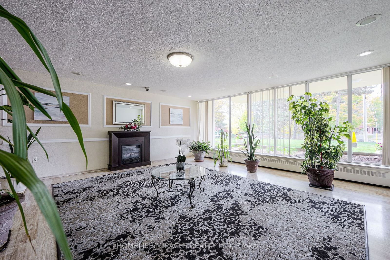 335 Driftwood Ave, unit 1209 for sale - image #4