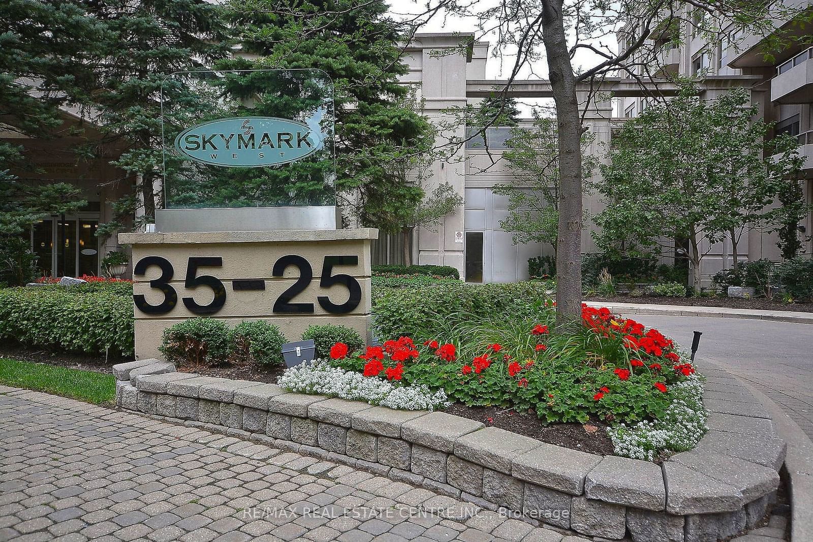 35 Kingsbridge Garden Circ, unit 1905 for sale - image #2