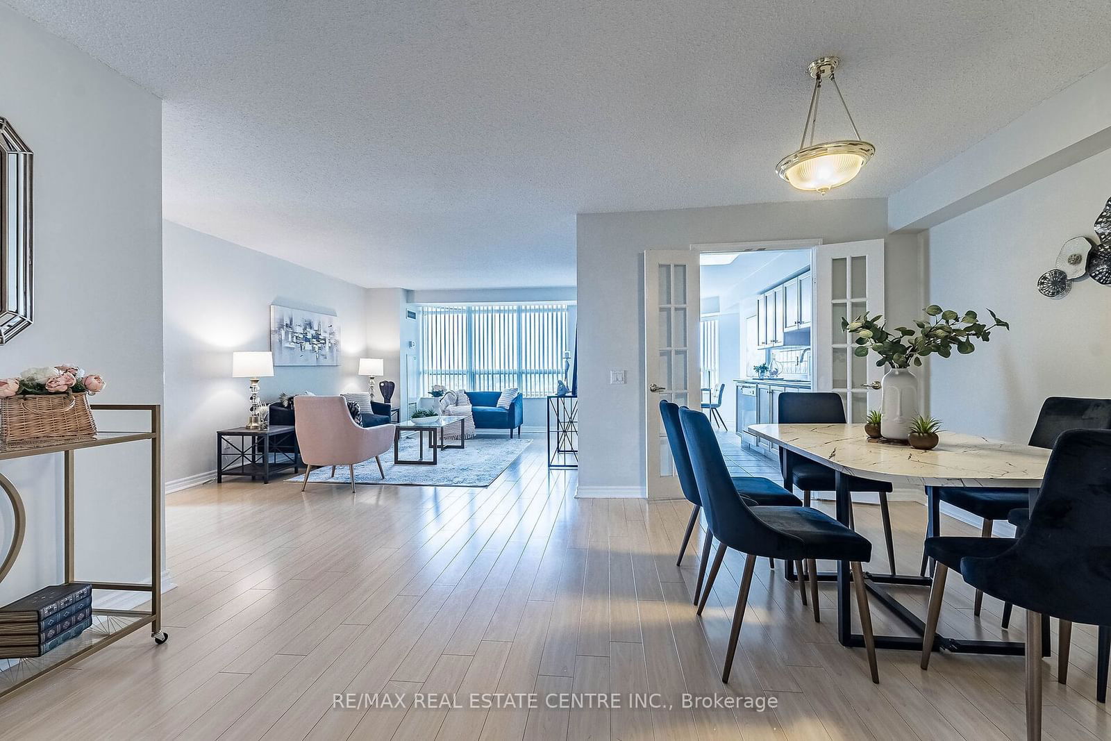 35 Kingsbridge Garden Circ, unit 1905 for sale - image #5