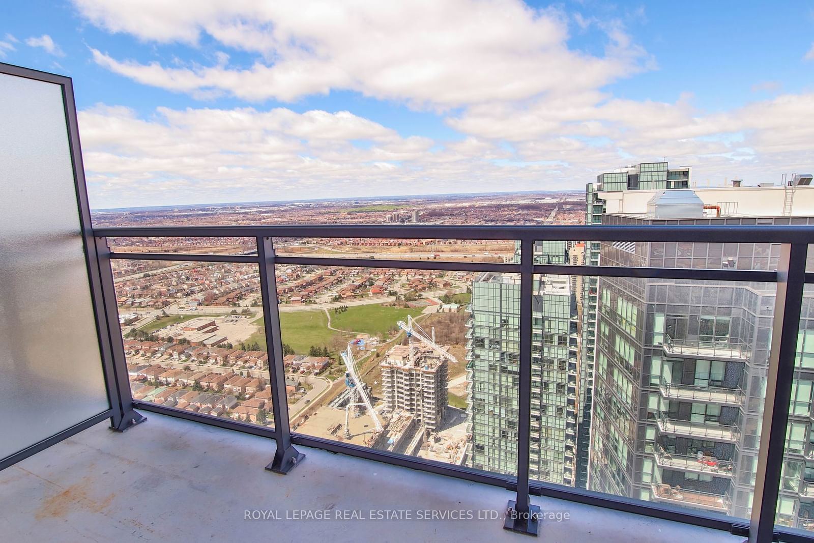 4011 Brickstone Mews, unit 4704 for rent