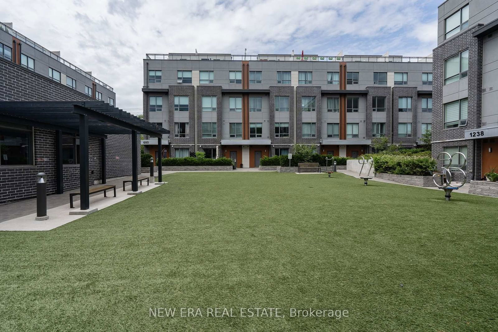 650 Atwater Ave, unit 19 for sale - image #7