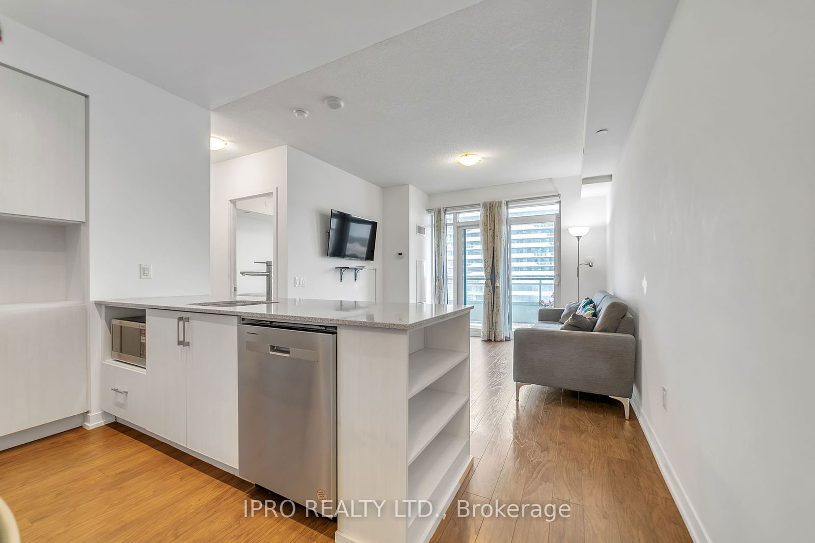 2560 Eglinton Ave W, unit 801 for sale - image #9