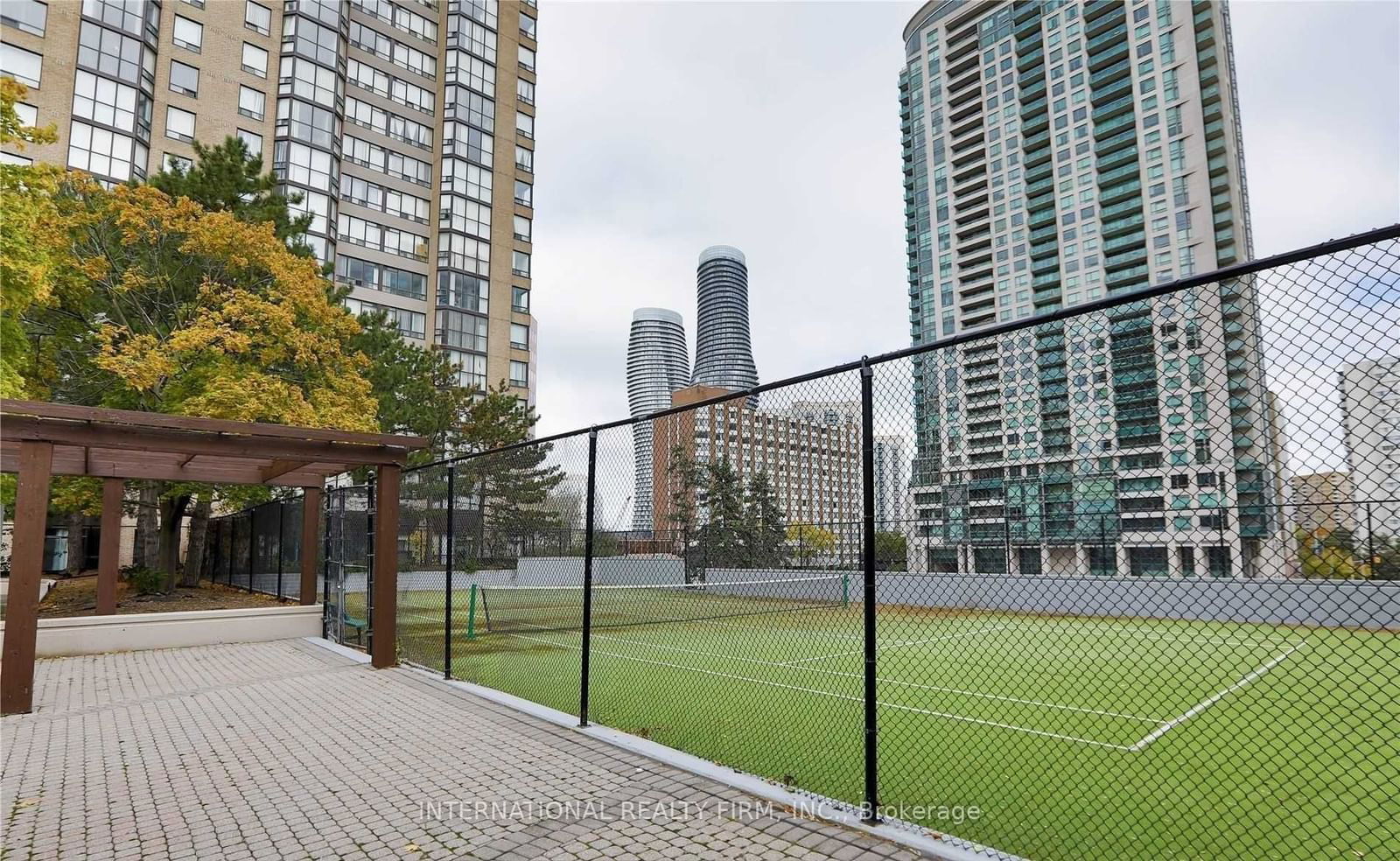 285 Enfield Pl, unit 208 for sale - image #20